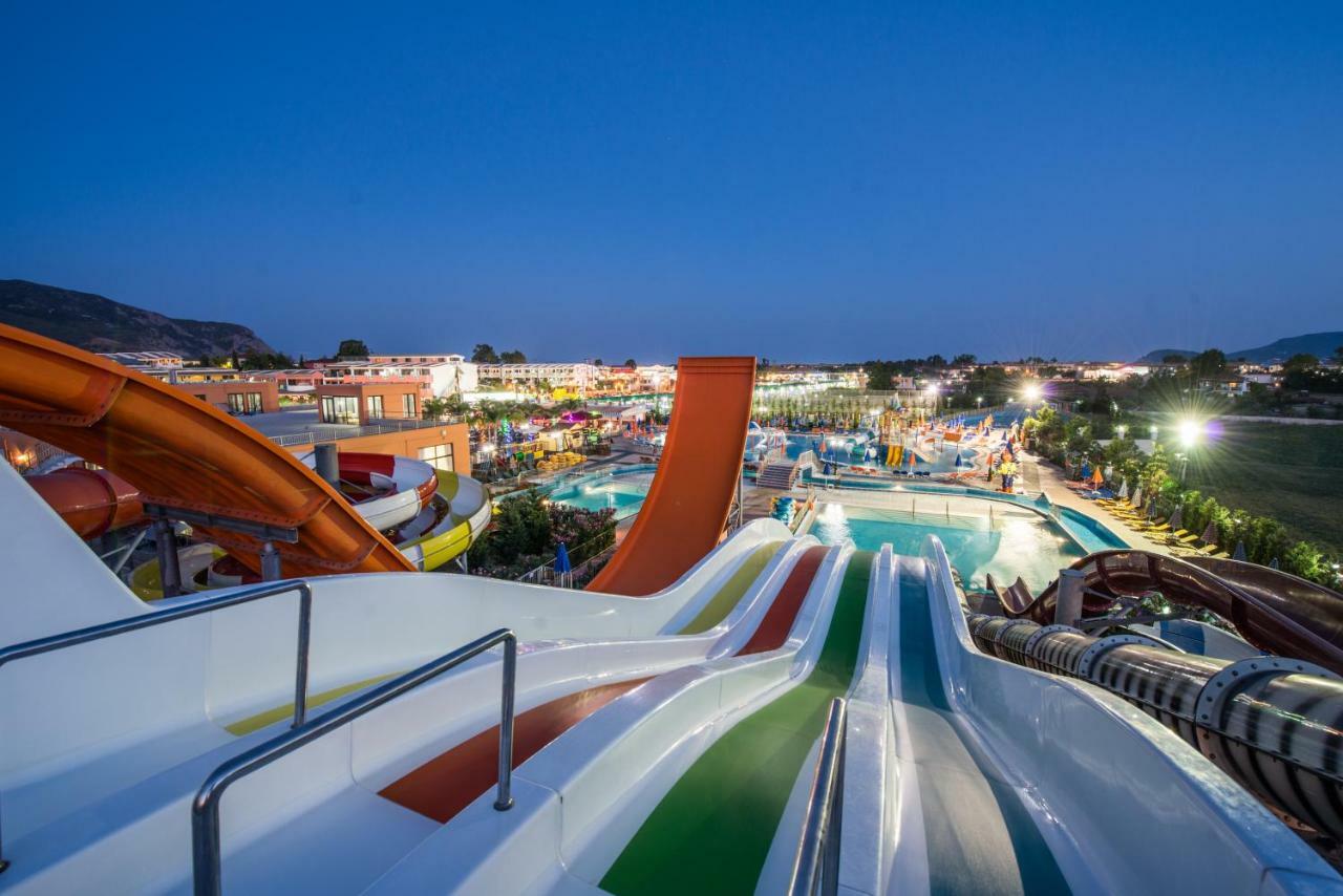 Caretta Beach Resort & Waterpark Kalamaki (Zakynthos) Exterior foto