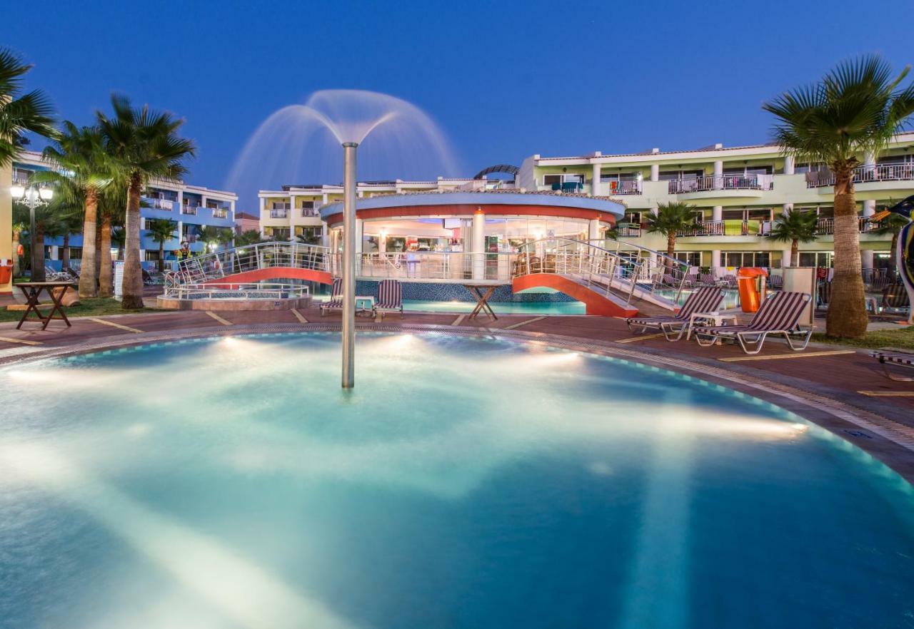 Caretta Beach Resort & Waterpark Kalamaki (Zakynthos) Exterior foto